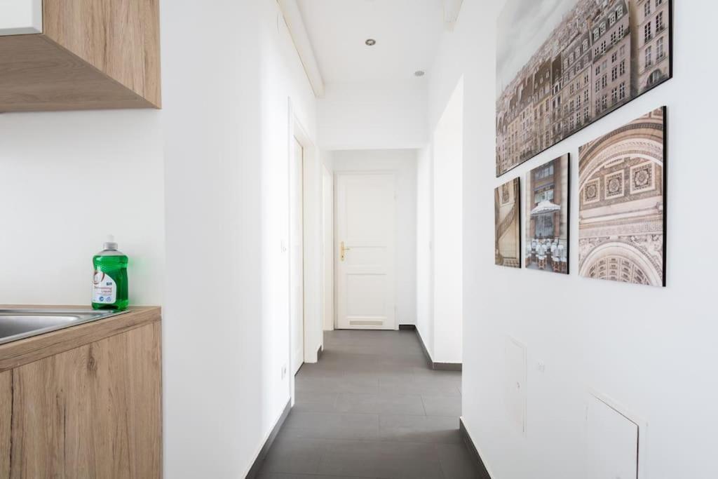 Orestaliving - 2Br On The Danube Canal ウィーン エクステリア 写真