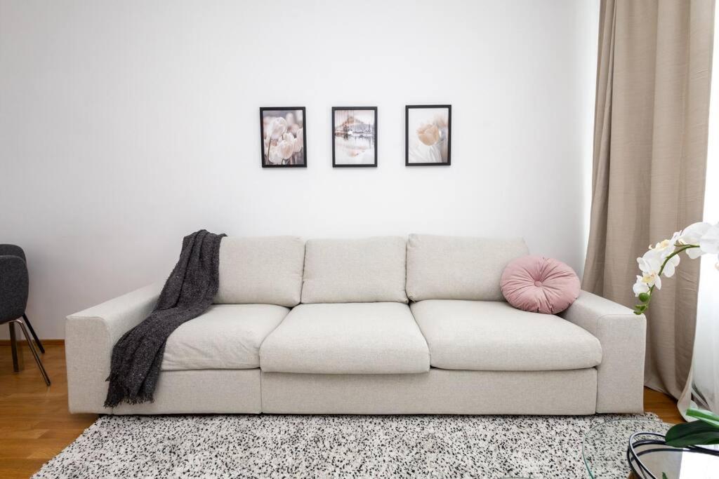 Orestaliving - 2Br On The Danube Canal ウィーン エクステリア 写真