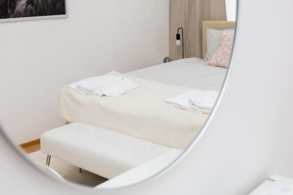 Orestaliving - 2Br On The Danube Canal ウィーン エクステリア 写真